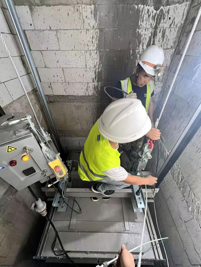 Universal elevator car frame beam clamp