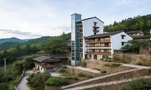 When Homestays Meet Intelligent Elevators When Homestays Meet Intelligent Elevators