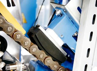 Components of travolators: Driver protection strand breaks