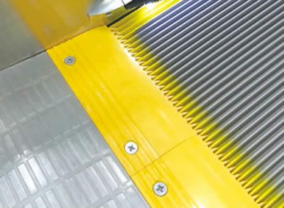Components of travolators: Comb